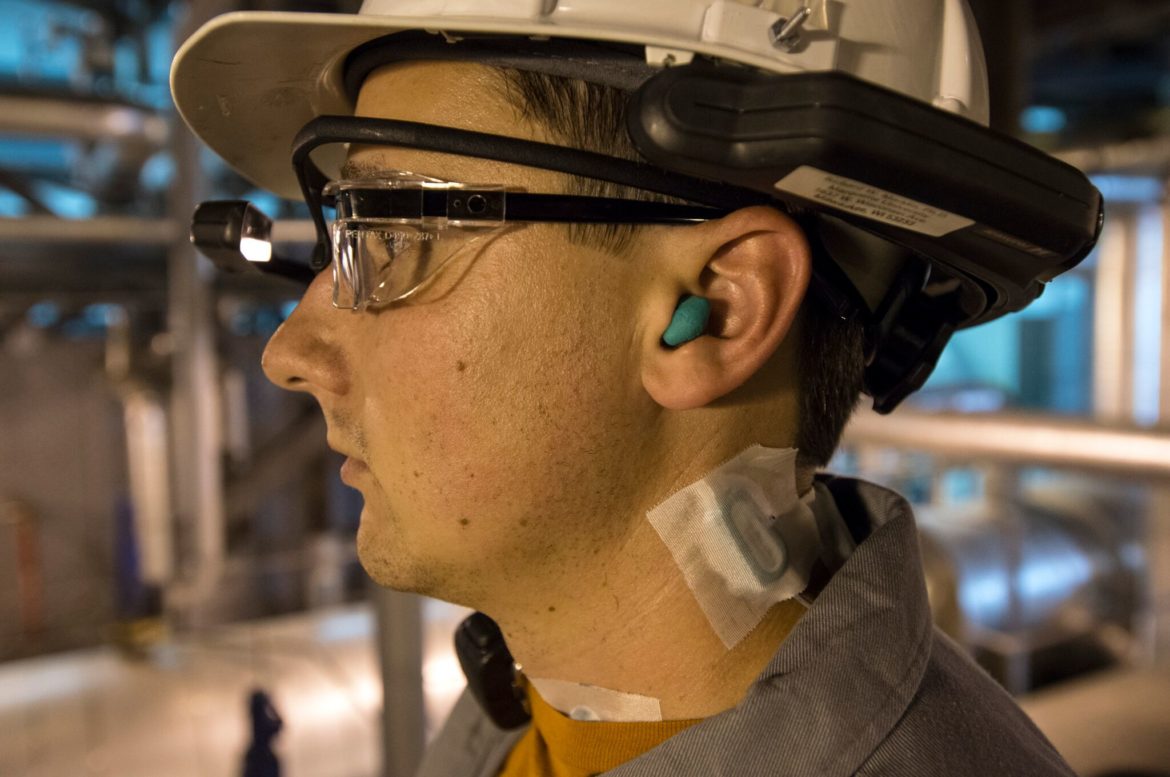 We Energies Power Plant Operator Demonstrates a RealWear augmented reality monocle